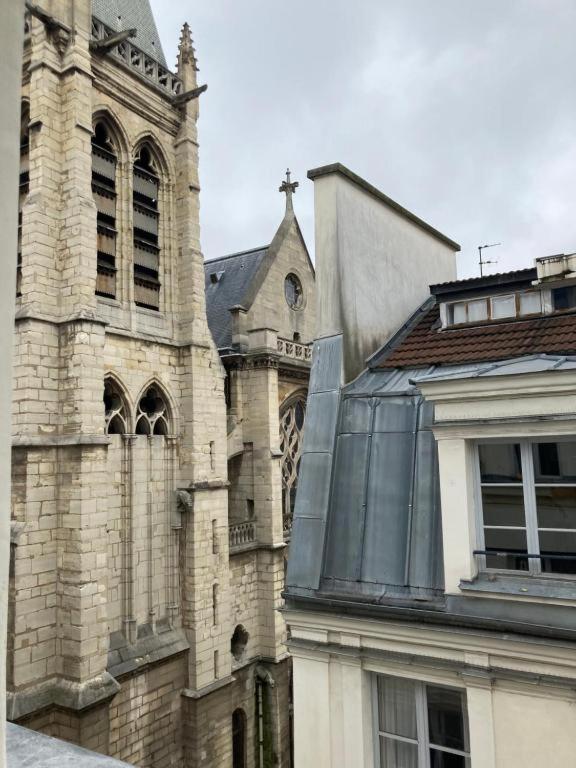 Appartamento Avec Vue Au Centre De Parigi